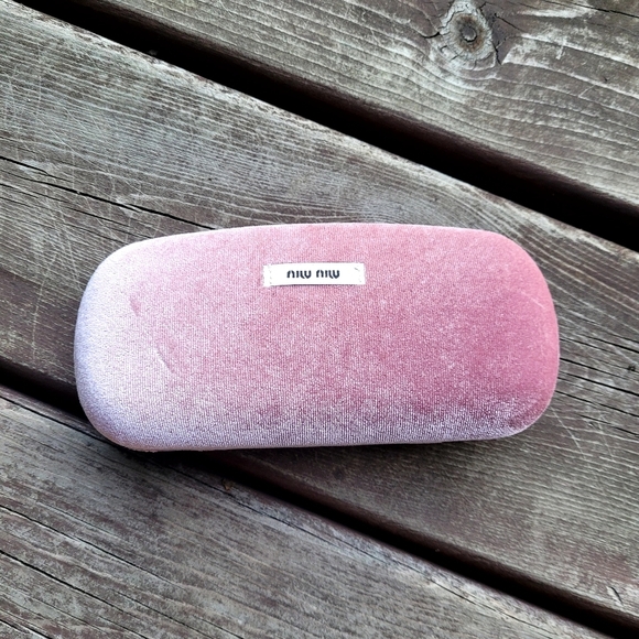 Miu Miu Accessories - Miu Miu Pink Velvet Glasses Case